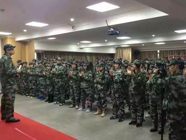 美狮贵宾会团队拓展训练